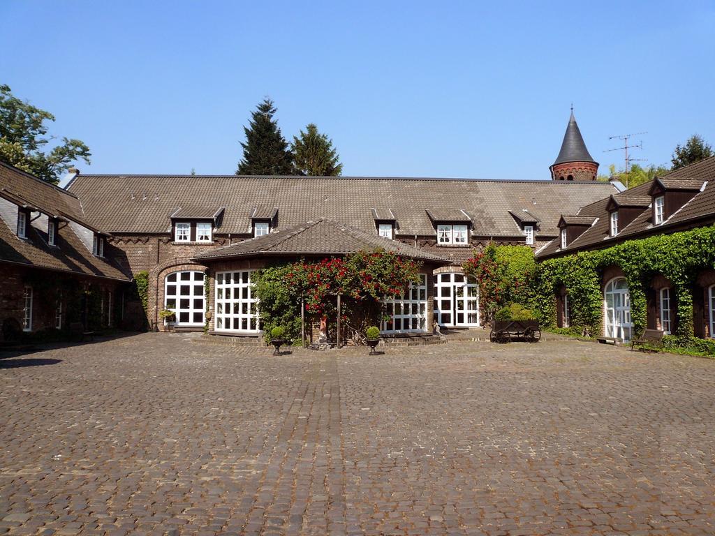 Falderhof Кьолн Екстериор снимка